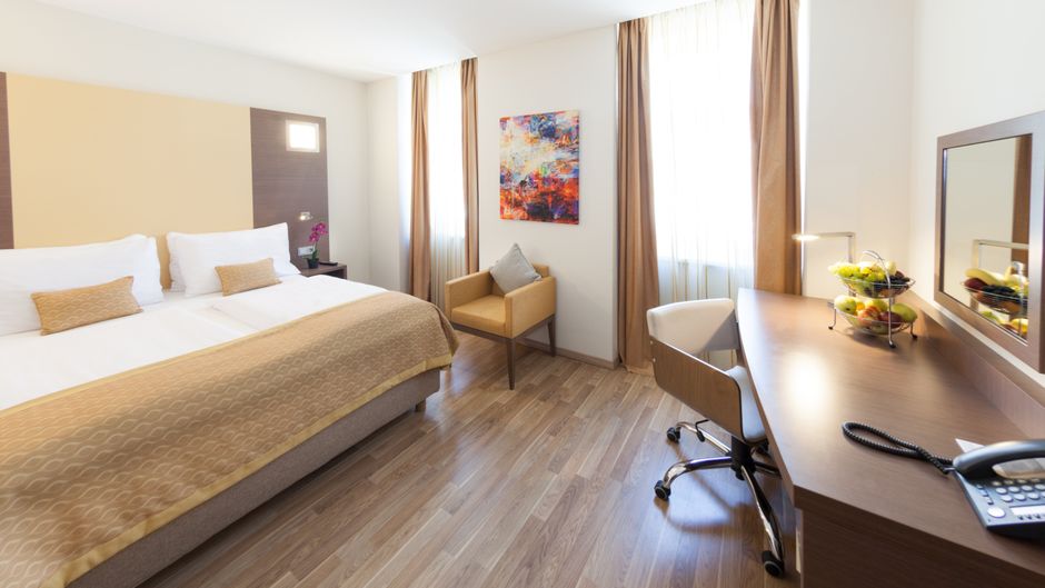 FourSide Hotel City Center Vienna Room