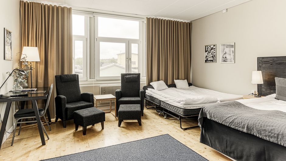 Sunlight House Hotel Room