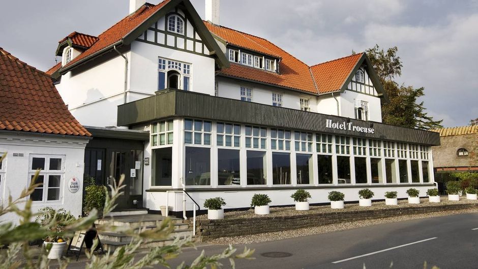 Hotel Troense Exterior