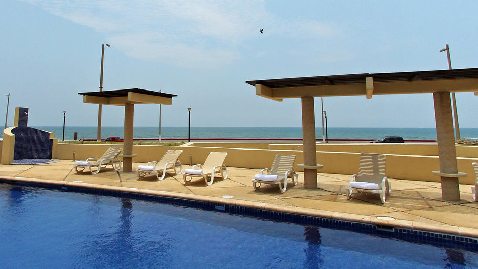 Fiesta Inn Coatzacoalcos Pool