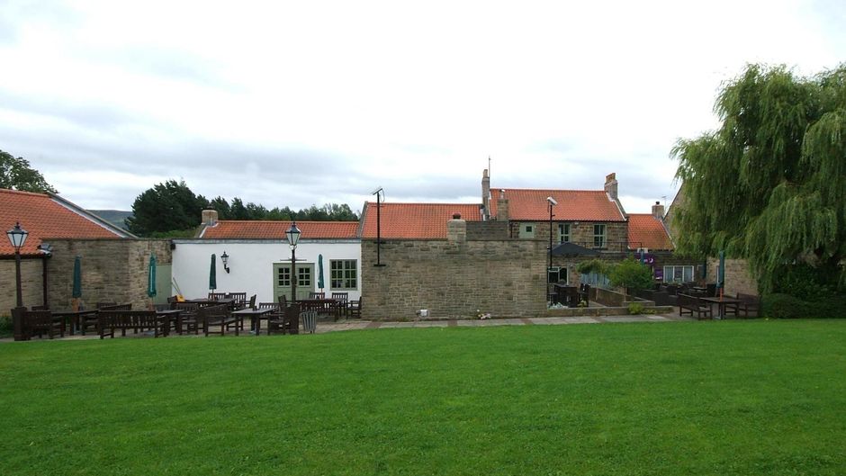 Cross Keys Hotel Exterior