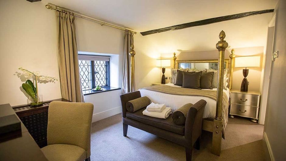 Priest House on the River Suite