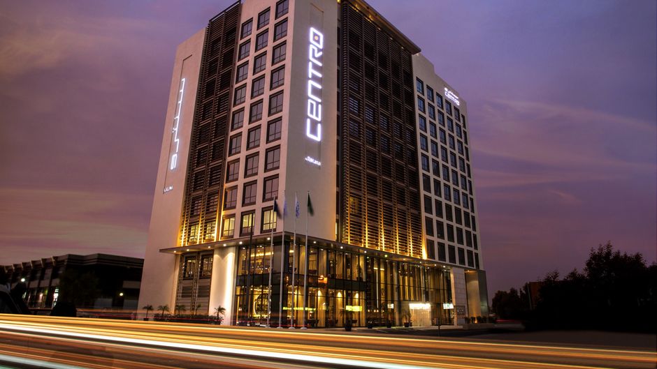 Centro Shaheen Exterior