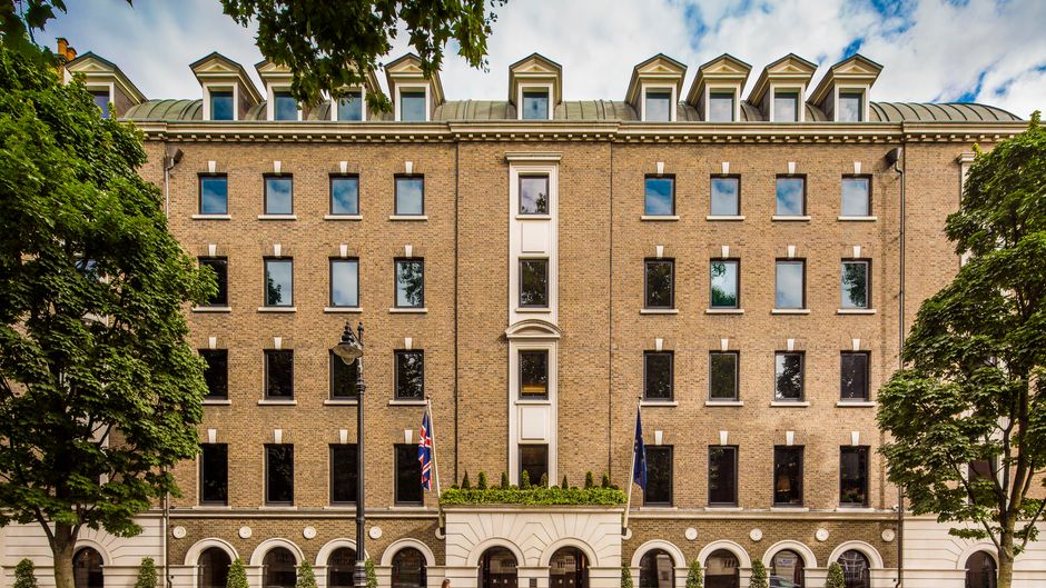 COMO The Halkin Exterior