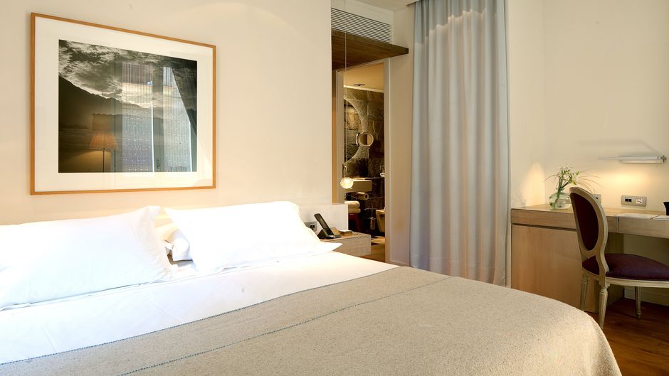 Neri Hotel Room