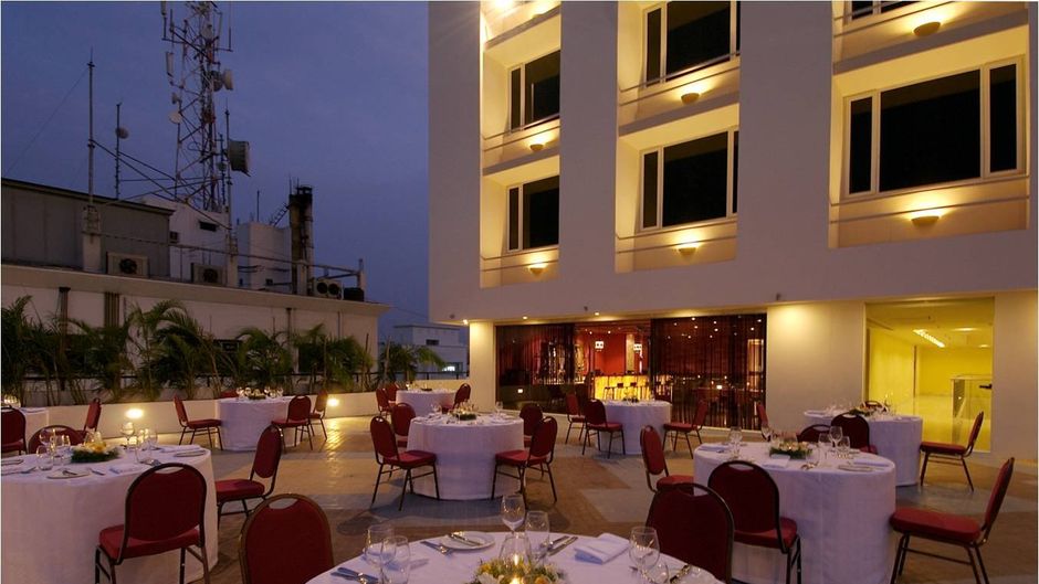 Vivanta Vijayawada, MG Road Restaurant