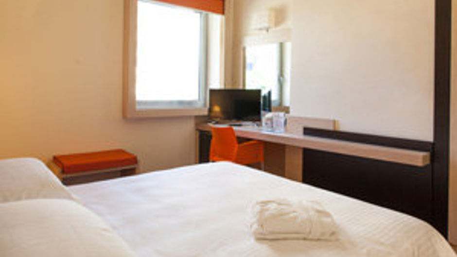 BV President Hotel Room
