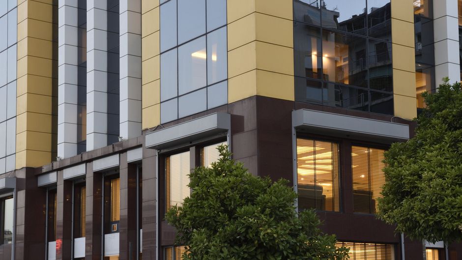 Athens Avenue Hotel Exterior