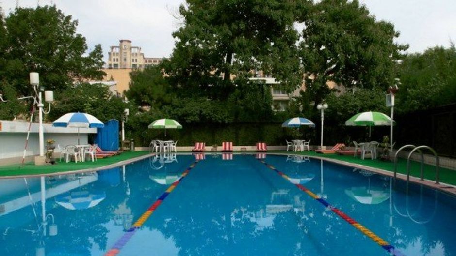 Guangming Business Hotel Pool