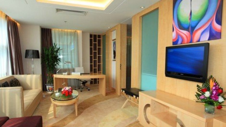 Guangming Business Hotel Suite