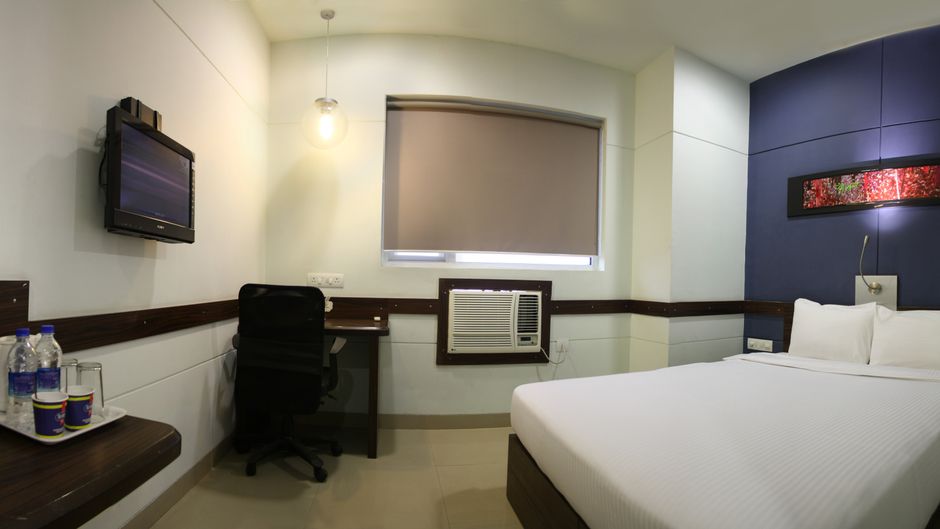 Ginger Faridabad Room