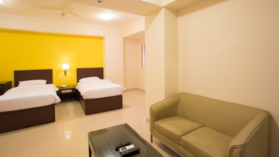 Hotel Ginger Thane Room