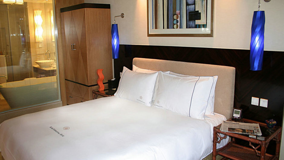 Kande International Hotel Room