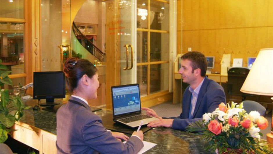Gladden Hotel Fenggang Lobby