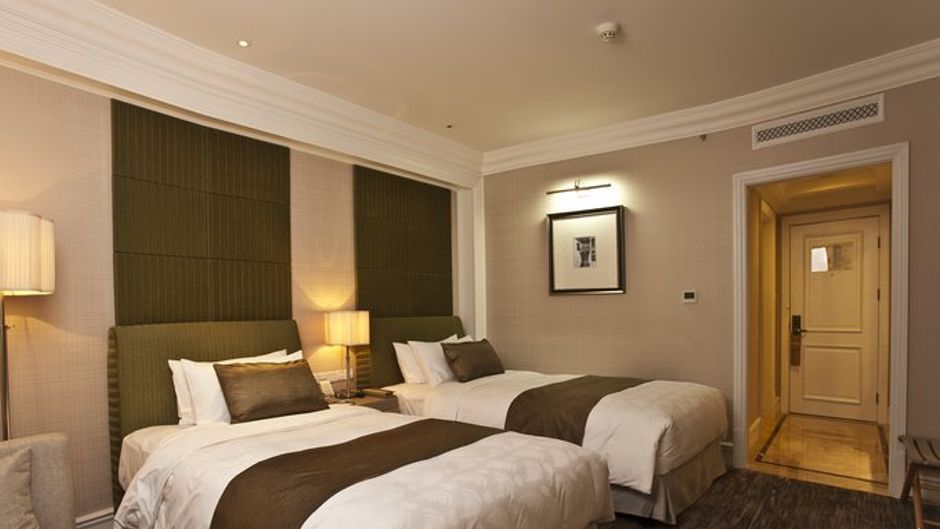 Royal Grace Hotel Optics Valley Room