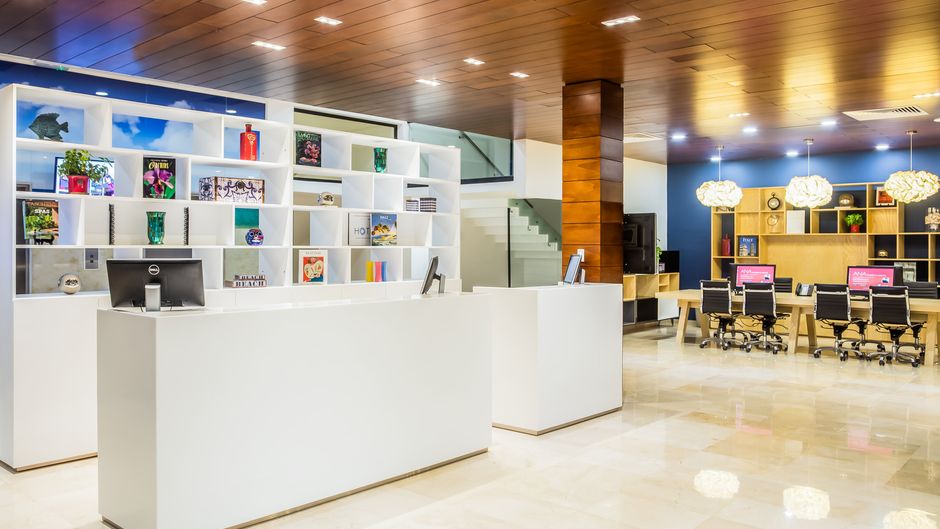Fiesta Inn Playa Del Carmen Lobby