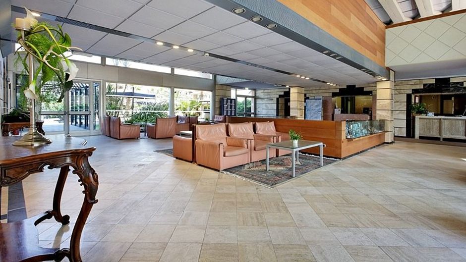 Grand Hotel Continental Lobby
