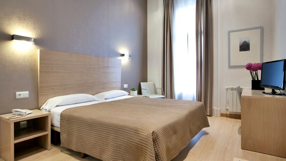 Regente Hotel Room