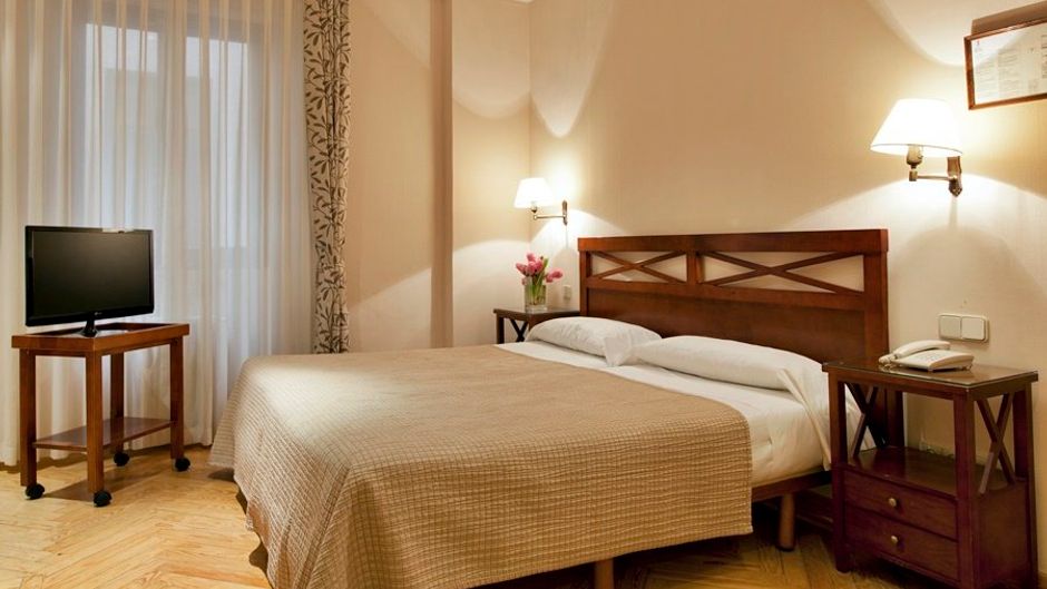 Regente Hotel Room