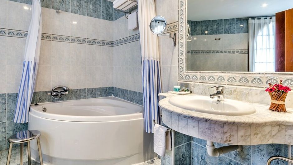 Hotel Carlos I Toledo Room