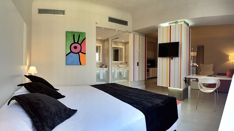 Hotel Wear Chamartin Suite