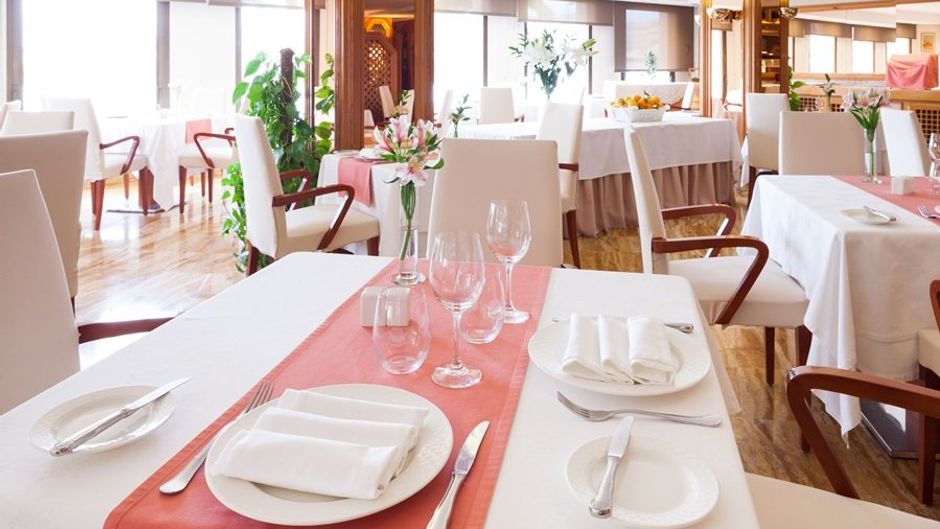 Royal Plaza Hotel Restaurant