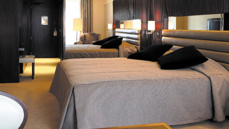 Porto Palacio Congress Hotel Room