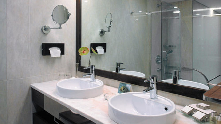 Porto Palacio Congress Hotel Room