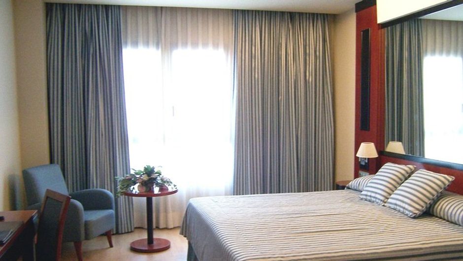 Olympia Hotel Events & Spa Room