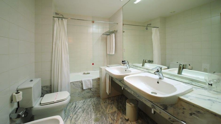 Hotel de Guimaraes Room