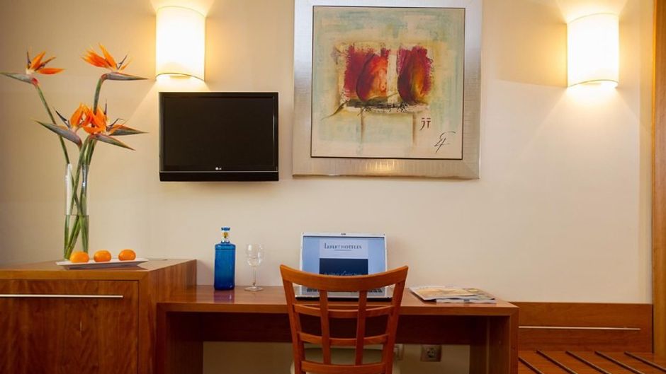 Hotel Leflet Valme Room