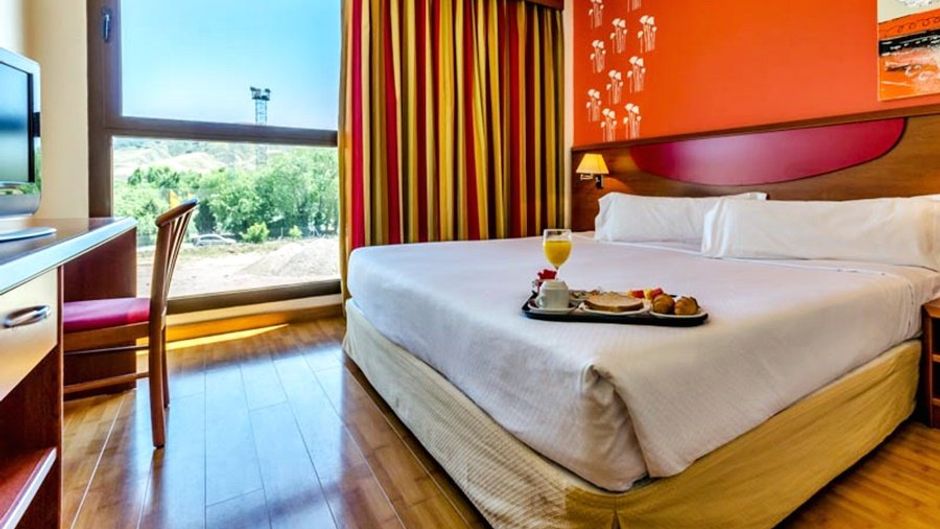 Hotel Alcala Plaza Room