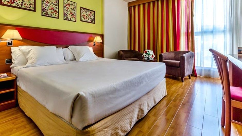 Hotel Alcala Plaza Room