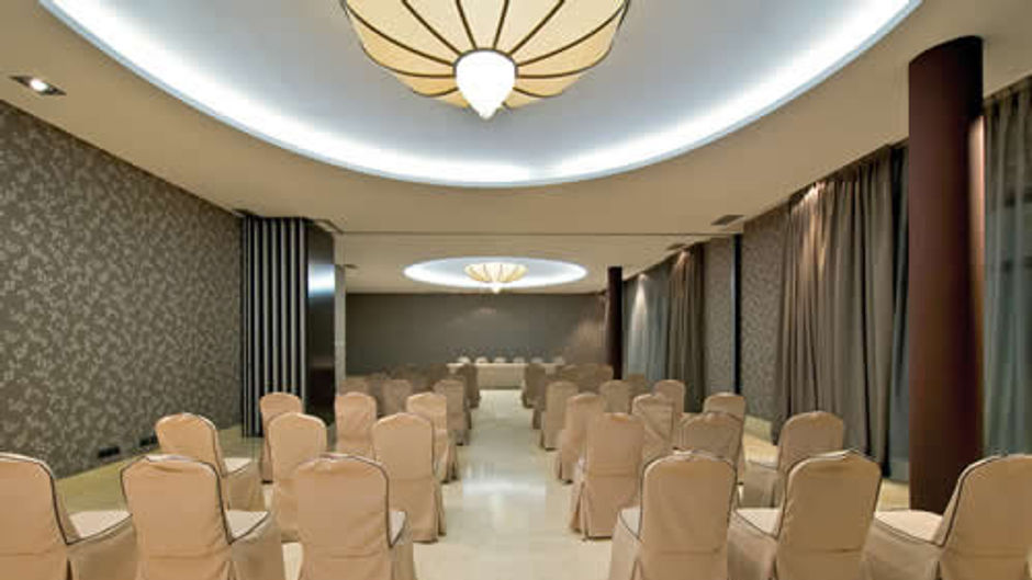 URH Zen Balagares Hotel & Spa Meeting