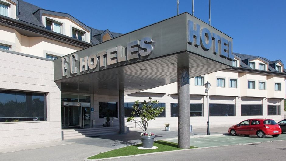 Hotel FC Villalba Exterior
