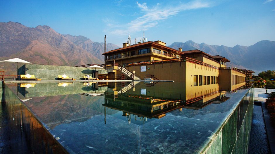 Taj-Dal View, Srinagar Exterior