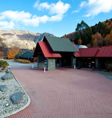 Swiss-Belresort Coronet Peak