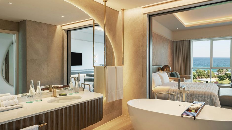 Le Meridien Al Aqah Beach Resort Room