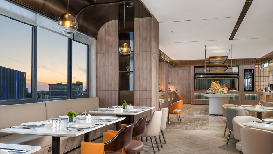 Holiday Inn Exp Henglin Restaurant