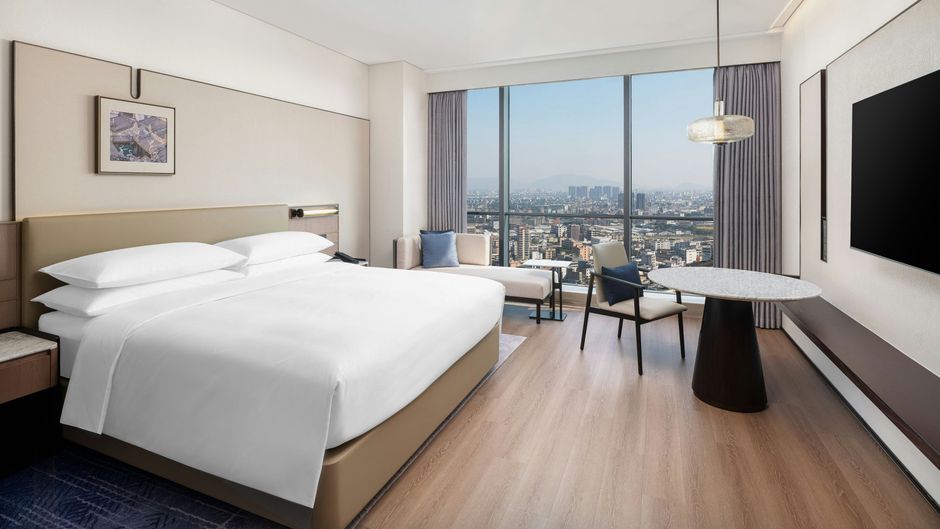Jieyang Marriott Hotel Room
