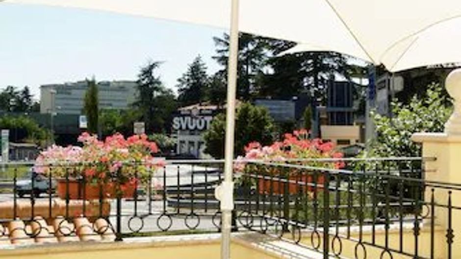 Fashion Hotel Exterior
