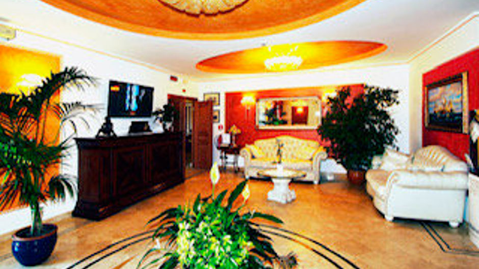 Fashion Hotel Lobby