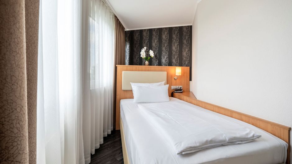 Plaza Inn Stuttgart-Filderstadt Room