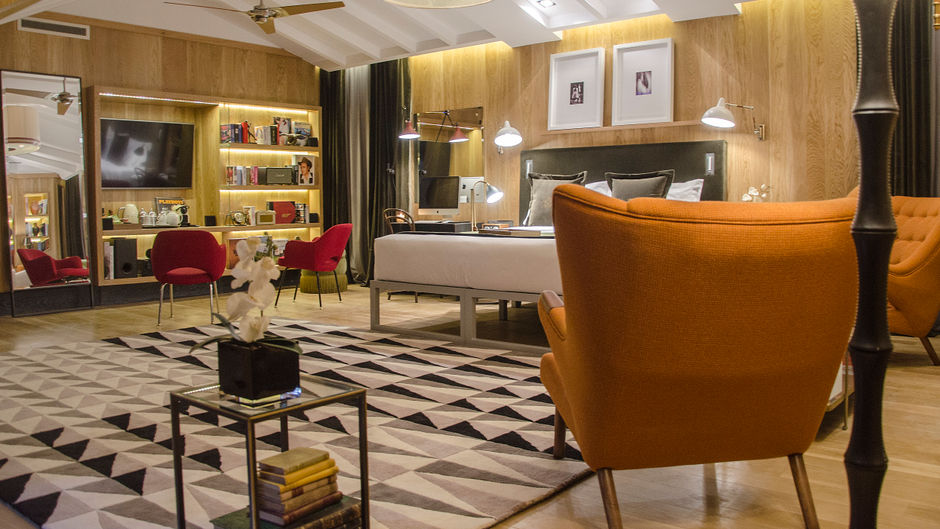 Brown's Central Hotel Suite