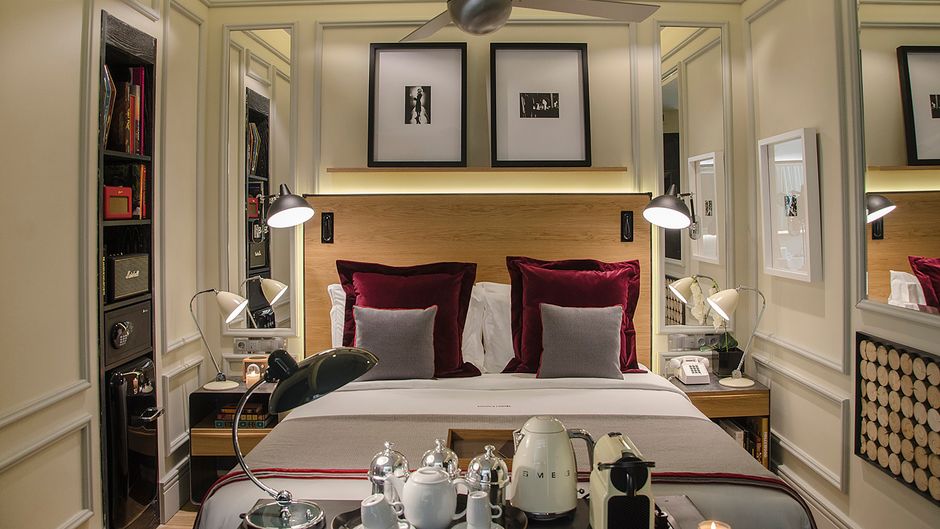 Brown's Central Hotel Room