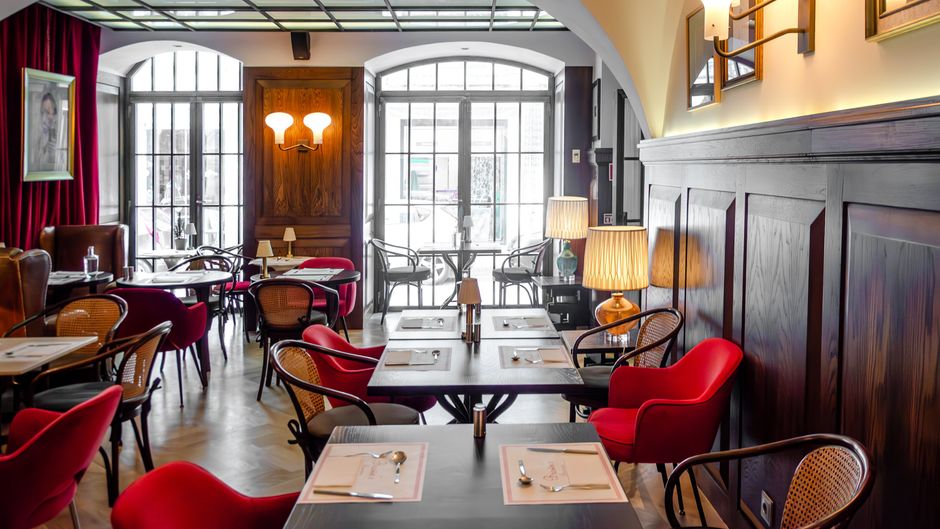 Brown's Central Hotel Restaurant