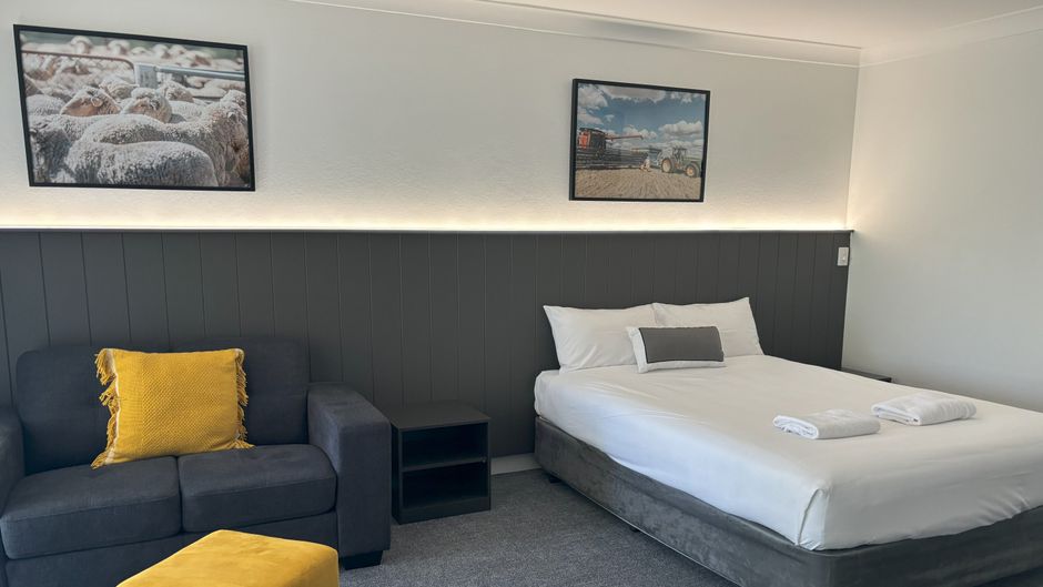 Club Inn Motel Room