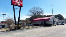 Red Carpet Inn