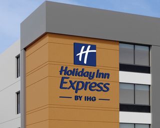 Holiday Inn Express & Suites Weatherford
