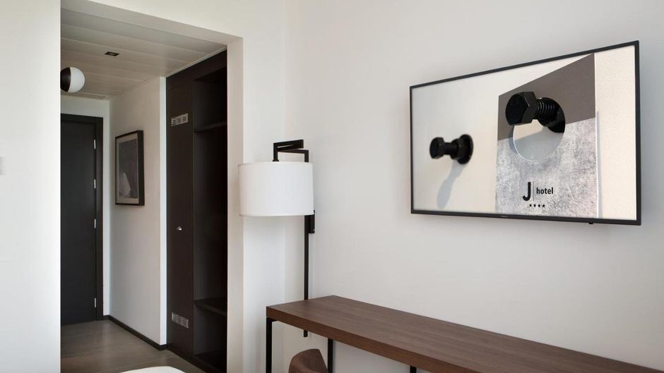 J Hotel Room